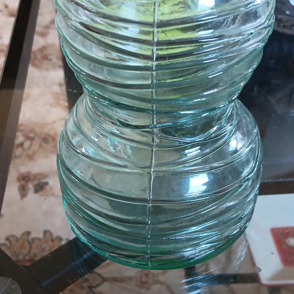 CONSOLIDATED GLASS VASE - Picture 2 of 3